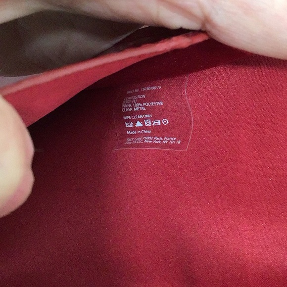 🆕 MIU MIU Patent Red Clasp Cosmetic Bag No Box No Dust Bag - Picture 12 of 12